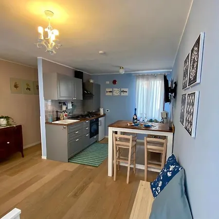 Blue George Apartment