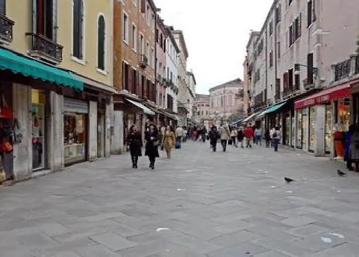 Blue George Venetië