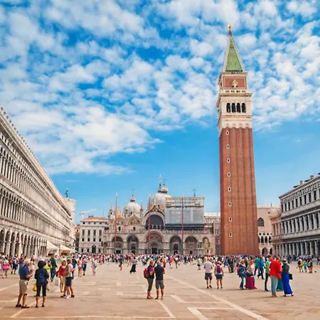 Blue George ヴェネツィア